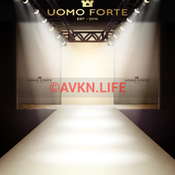 Uomo Forte Catwalk